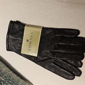Fownes Genuine  Leather Gloves With Warm Fleece Lining. 8.5
